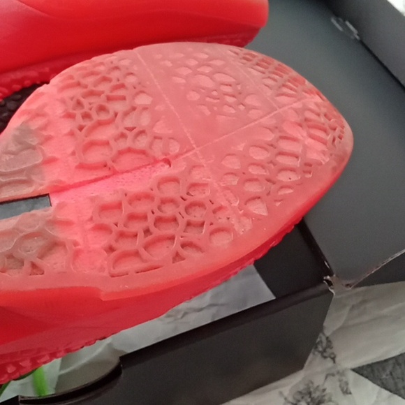 Kobe 6 Reverse Grinch Protro - Picture 4 of 13